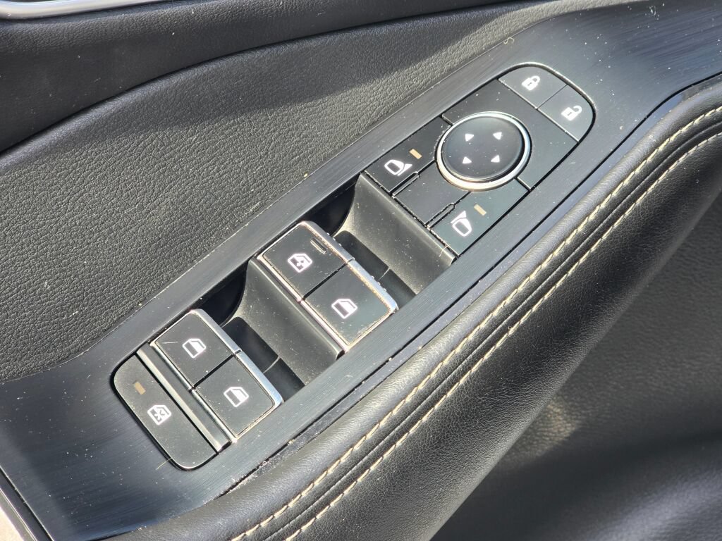 Used 2021 Nissan Rogue SL FWD image 21