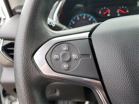 Used 2020 Chevrolet Traverse LS image 12