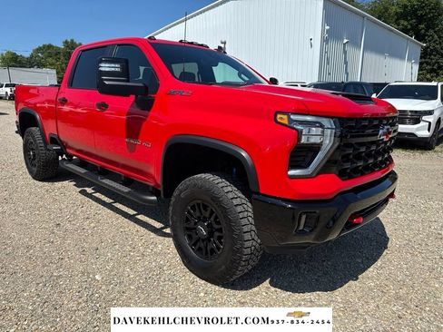 Used 2024 Chevrolet Silverado 2500 ZR2 w/ Technology Package AWD/4WD image 8