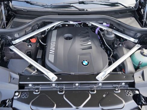 New 2026 BMW X7 xDrive40i w/ M Sport Package image 21