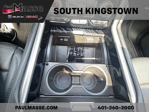 Used 2023 GMC Yukon Denali w/ LPO, Floor Liner Package AWD/4WD image 16
