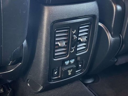 Used 2022 Dodge Durango GT image 19