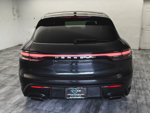 Used 2022 Porsche Macan AWD/4WD image 5