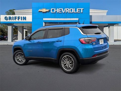 Used 2022 Jeep Compass Latitude w/ Sun and Sound Group image 9