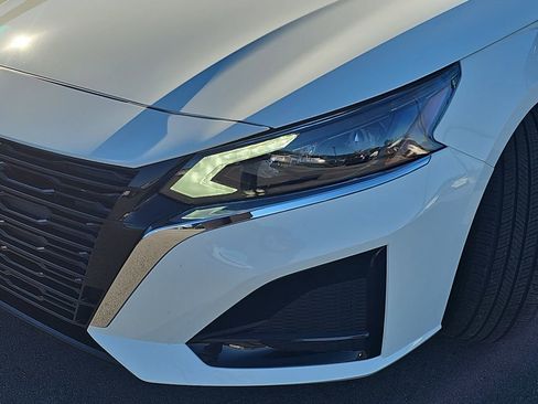 Used 2025 Nissan Altima 2.5 S image 34
