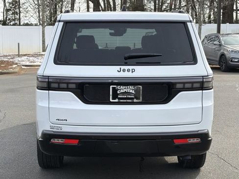 New 2026 Jeep Grand Wagoneer L Limited AWD/4WD image 12