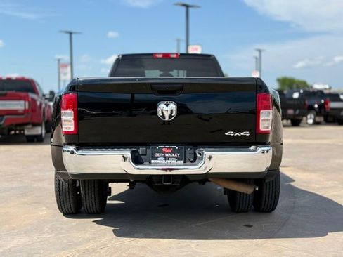 Used 2024 RAM 3500 Tradesman w/ Chrome Appearance Group AWD/4WD image 7