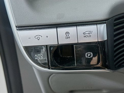 Used 2024 Hyundai Ioniq 5 SEL RWD image 16