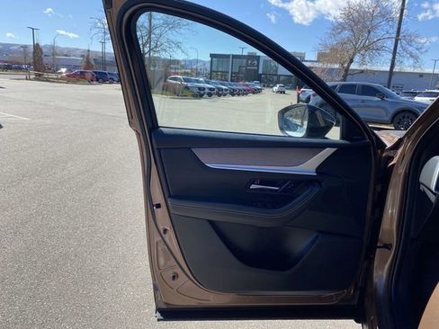 Certified 2025 MAZDA CX-70 Plug-In Hybrid w/ Premium Plus image 11