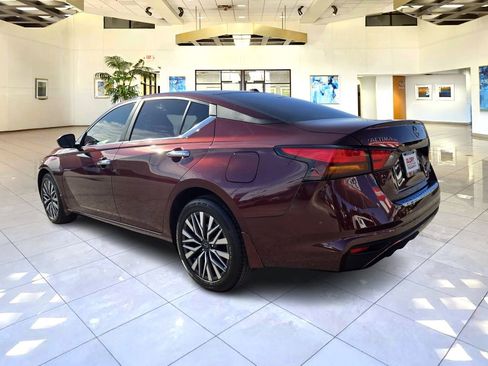 Certified 2023 Nissan Altima 2.5 SV image 5