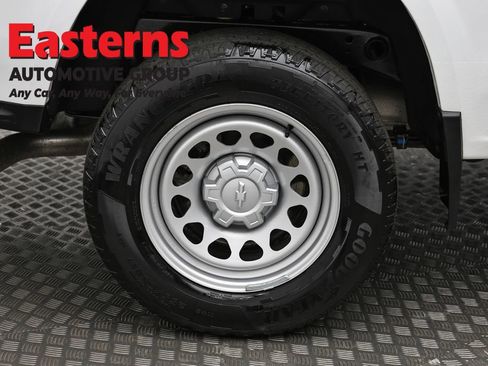 Used 2024 Chevrolet Colorado W/T RWD image 30