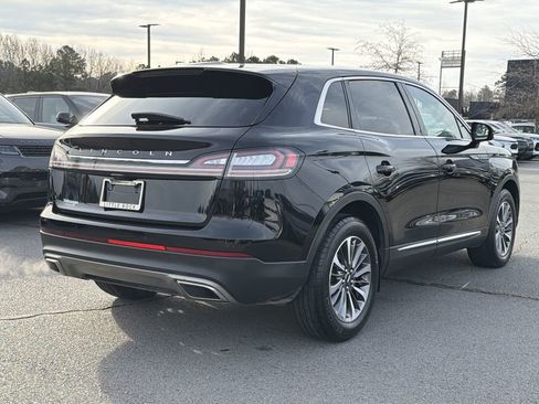 Used 2023 Lincoln Nautilus Reserve image 5