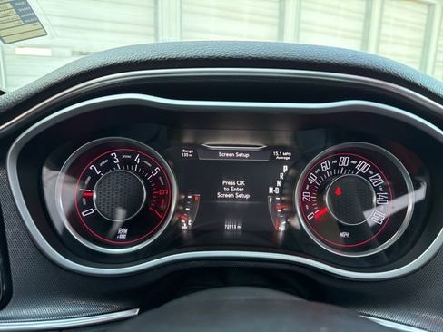 Used 2015 Dodge Challenger R/T Plus RWD image 31