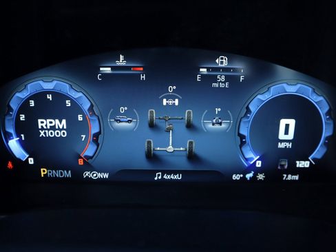 New 2025 Ford Bronco Badlands image 4