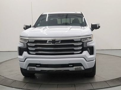 New 2026 Chevrolet Silverado 1500 High Country w/ LPO, Dark Essentials Package