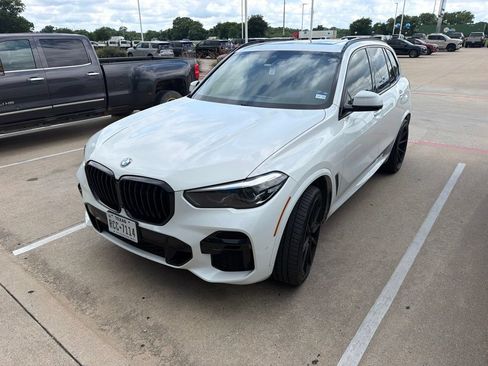 Used 2022 BMW X5 sDrive40i w/ M Sport Package RWD image 4