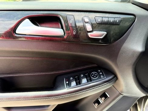 Used 2018 Mercedes-Benz GLS 450 4MATIC image 13