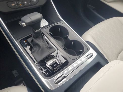 New 2026 Kia Carnival SX image 27