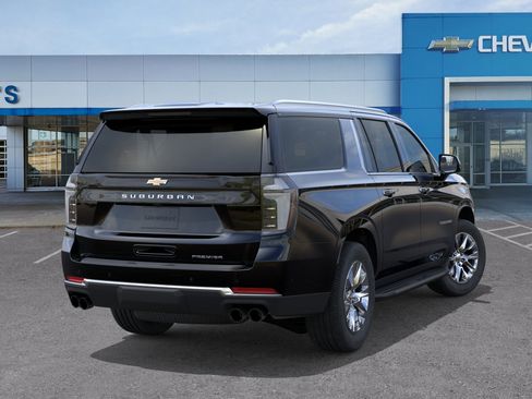 New 2025 Chevrolet Suburban Premier AWD/4WD image 4