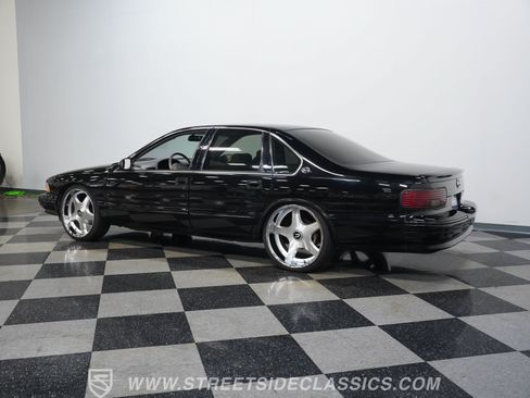 Used 1996 Chevrolet Impala SS RWD image 9