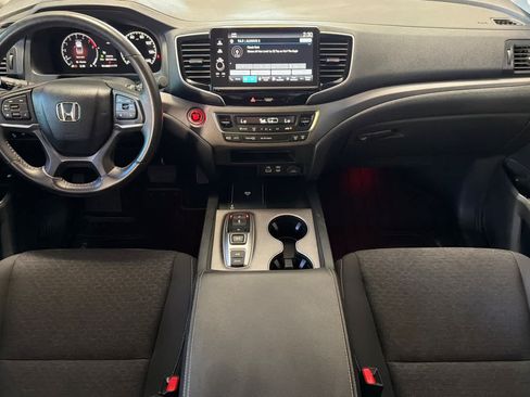 Used 2024 Honda Ridgeline Sport image 3
