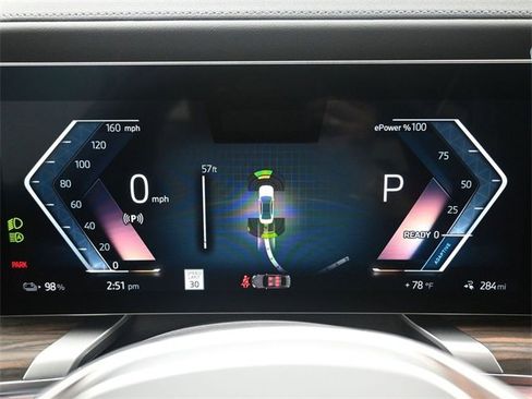 New 2025 BMW i7 xDrive60 w/ Executive Package image 7