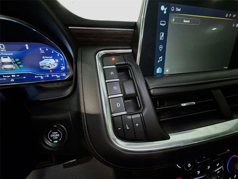 Used 2024 Chevrolet Tahoe High Country w/ Advanced Technology Package AWD/4WD image 15