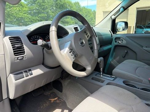 Used 2015 Nissan Frontier S RWD image 7
