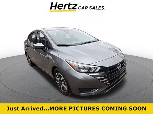 Used 2025 Nissan Versa SV FWD image 1
