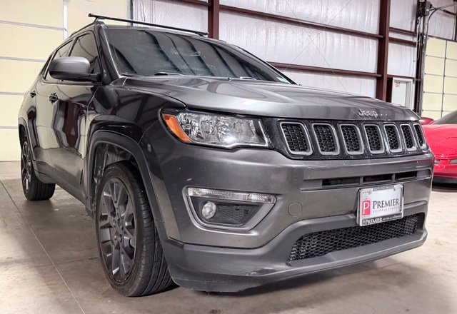 Used 2021 Jeep Compass Latitude FWD image 1