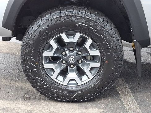 Used 2023 Toyota Tacoma TRD Off-Road w/ Technology Package image 8