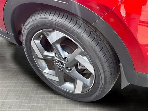 New 2025 Hyundai Venue Limited image 20