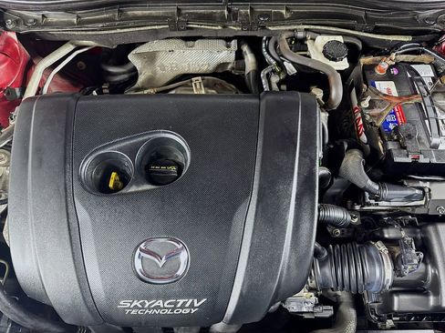 Used 2018 MAZDA MAZDA3 Touring image 38