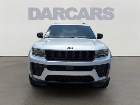 New 2026 Jeep Grand Cherokee L 4WD image 2