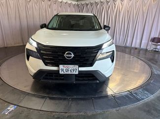Used 2024 Nissan Rogue S FWD video 2