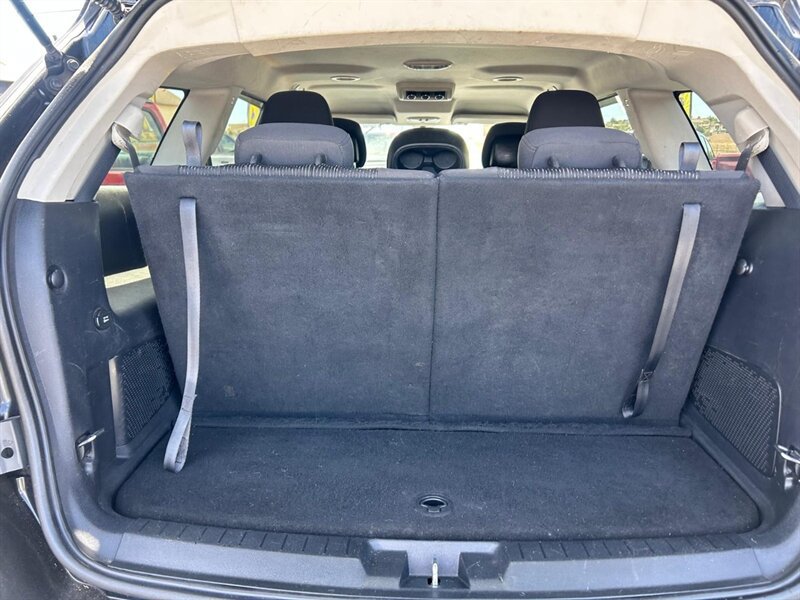 Used 2017 Dodge Journey SXT w/ Comfort/Convenience Group FWD image 12
