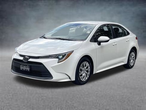 Used 2023 Toyota Corolla LE image 22
