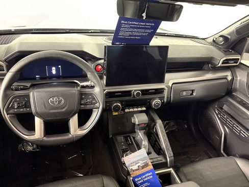 Used 2025 Toyota 4Runner TRD Off-Road Premium w/ Tow Technology Package AWD/4WD image 26
