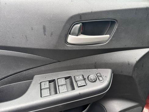 Used 2015 Honda CR-V LX image 5