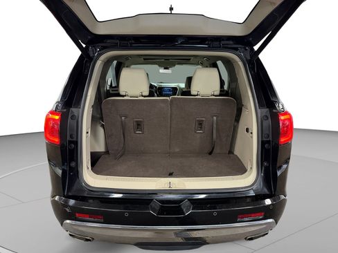 Used 2017 GMC Acadia Denali w/ Technology Package FWD image 24