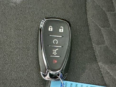 Used 2019 Chevrolet Equinox LT image 16