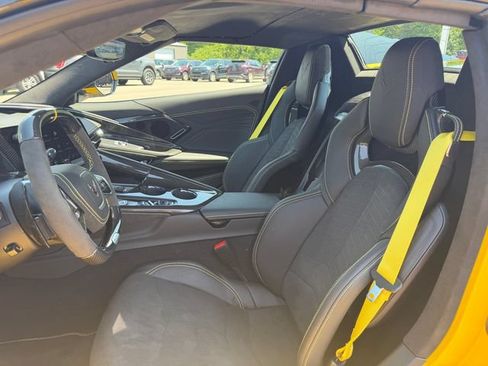 Used 2026 Chevrolet Corvette Z06 RWD image 19