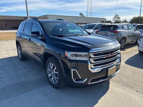 Used 2021 GMC Acadia SLT w/ LPO, Floor Liner Package image 3