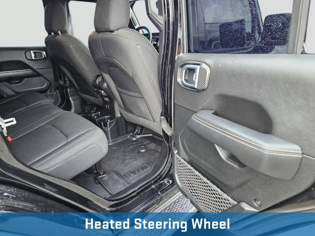 Used 2020 Jeep Wrangler Unlimited Sahara AWD/4WD image 14