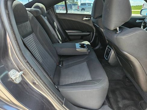 Used 2018 Dodge Charger GT AWD/4WD image 30
