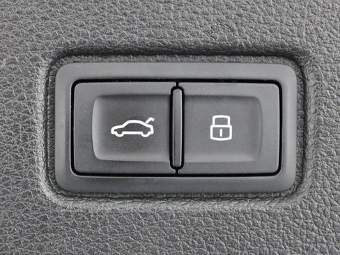 Used 2017 Audi Q7 3.0T Premium Plus image 73