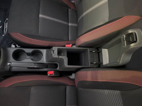 New 2025 Nissan Versa SR w/ Trunk Package image 24