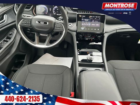 New 2025 Jeep Grand Cherokee image 25