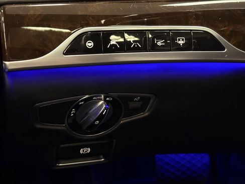 Used 2018 Mercedes-Benz Maybach S 560 4MATIC image 63