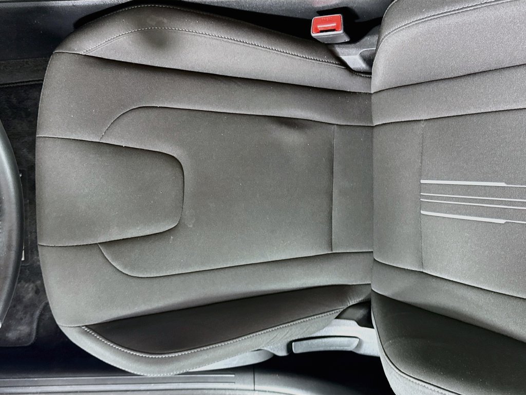 Used 2025 Hyundai Elantra Sport FWD image 19